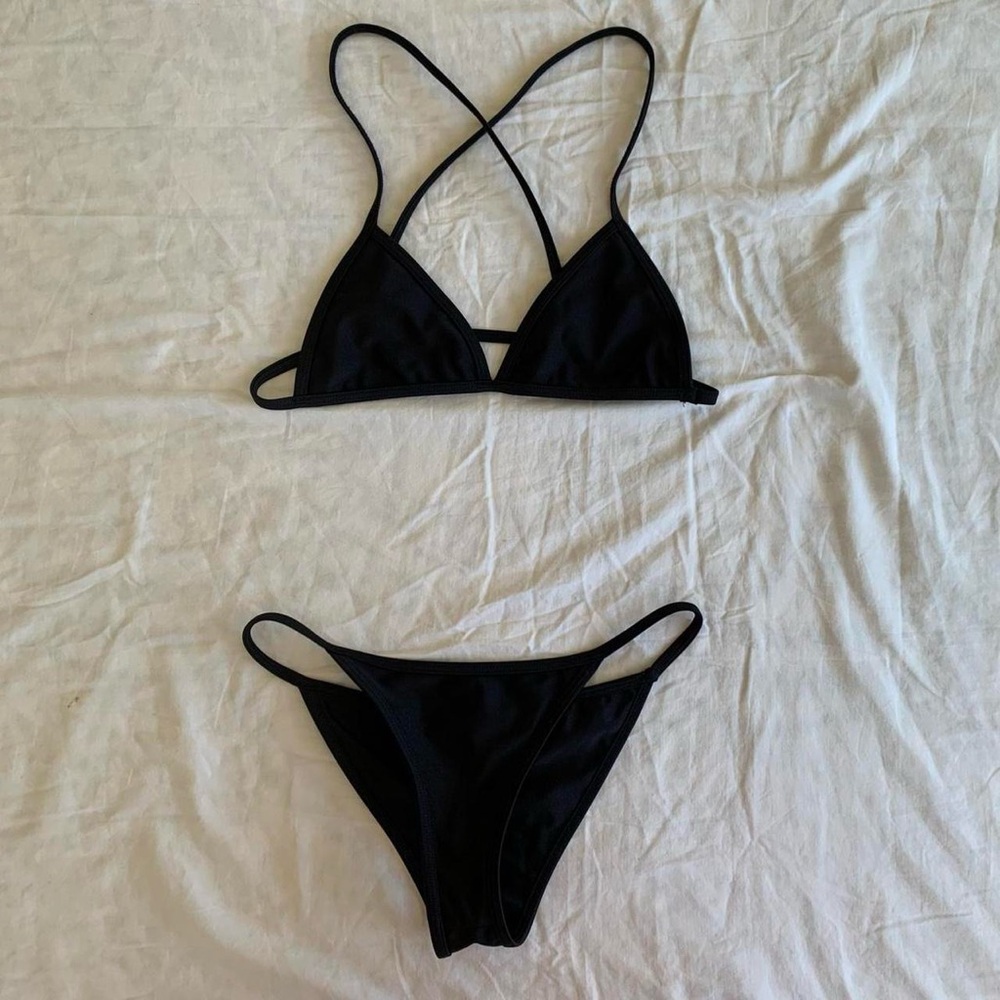 Dippin’ Daisy’s Black Bikini 2-Piece Set
